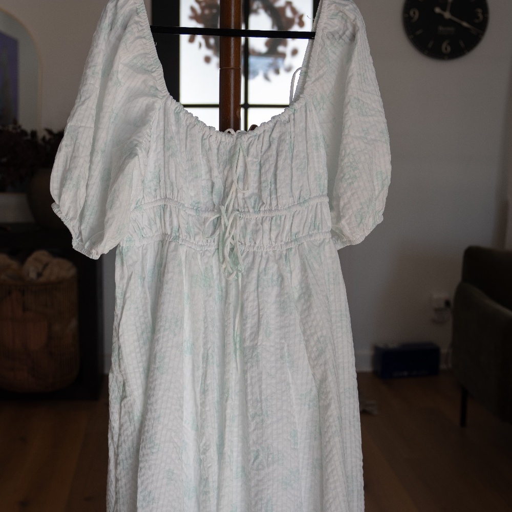 Edda Coastal Midi Dress in Sage